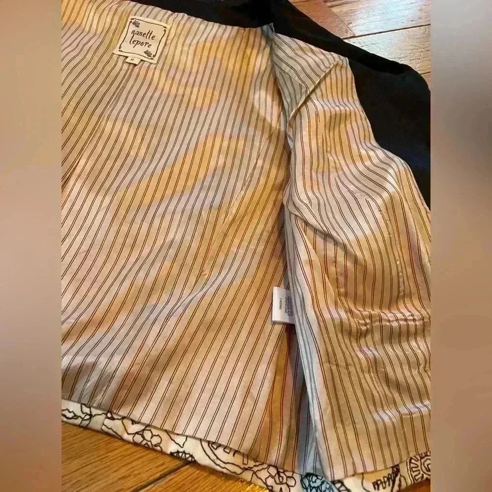 Nanette Lepore Black/Off White Paisley Embroidered Crop Jacket Women’s Size 12 - Picture 8 of 14